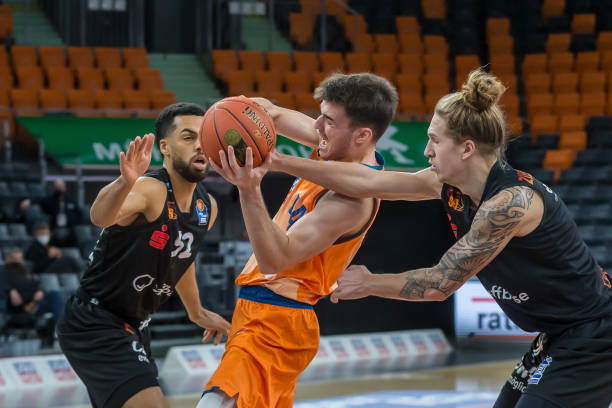 他的行程不 他的行程不